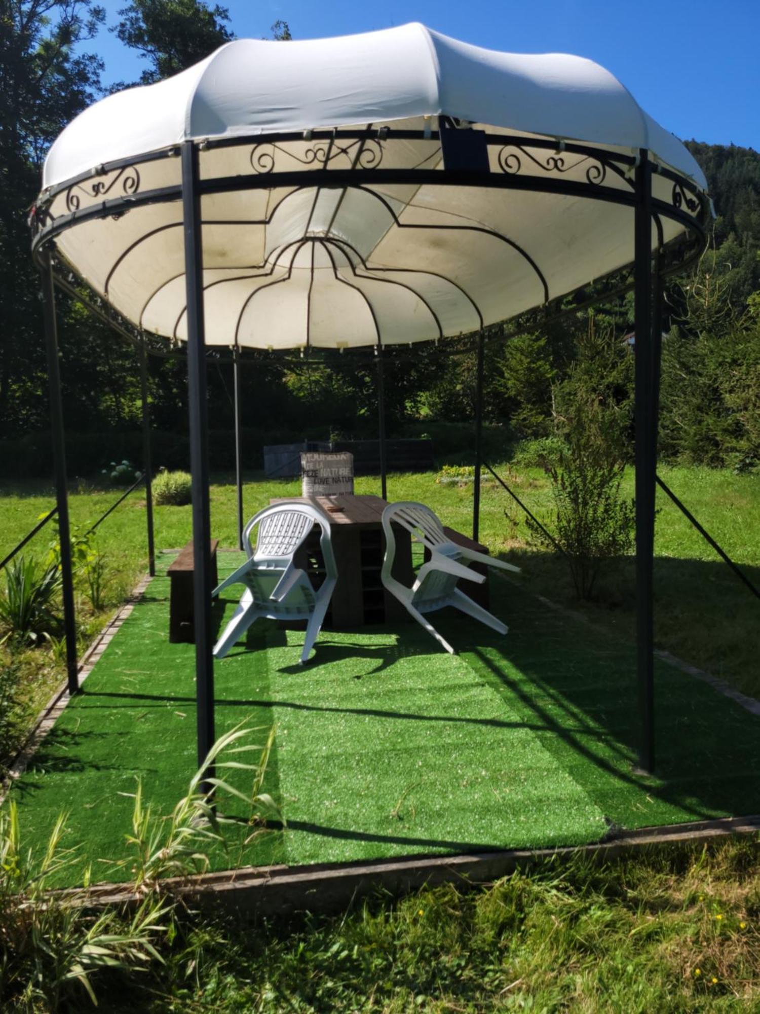 Gites Les Grandes Voies - Cle Vacances Le Menil Exterior photo