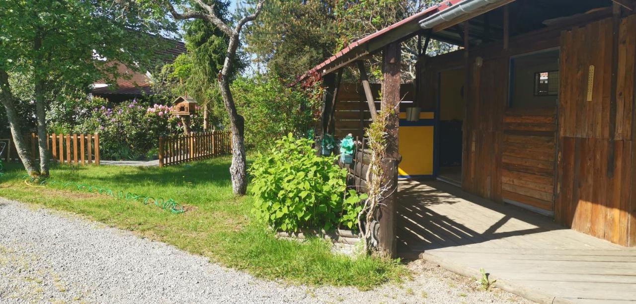 Gites Les Grandes Voies - Cle Vacances Le Menil Exterior photo